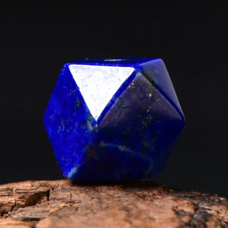 lapis lazuli octagonal bead 
lapis lazuli octagonal bead