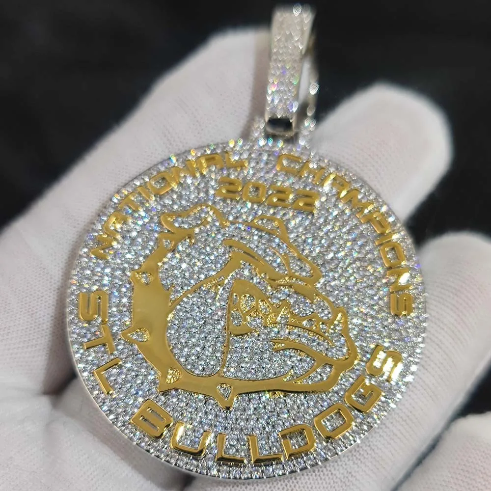 50MM Iced Out Style Personality Hip Hop Customized 18k Gold Plating Shine Diamond Luxury Men's Big Pendant With Tennis Necklace
50MM Iced Out Style Personality Hip Hop Customized 18k Gold Plating Shine Diamond Luxury Men's Big Pendant With Tennis Necklace