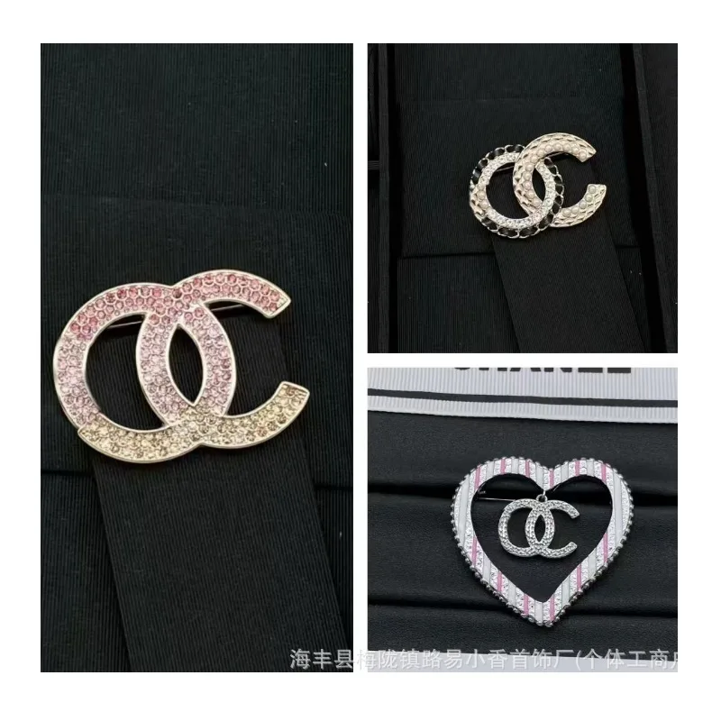 Double Brooch New High-end Love Letter Temperament Trendy Personality Pin
Double Brooch New High-end Love Letter Temperament Trendy Personality Pin