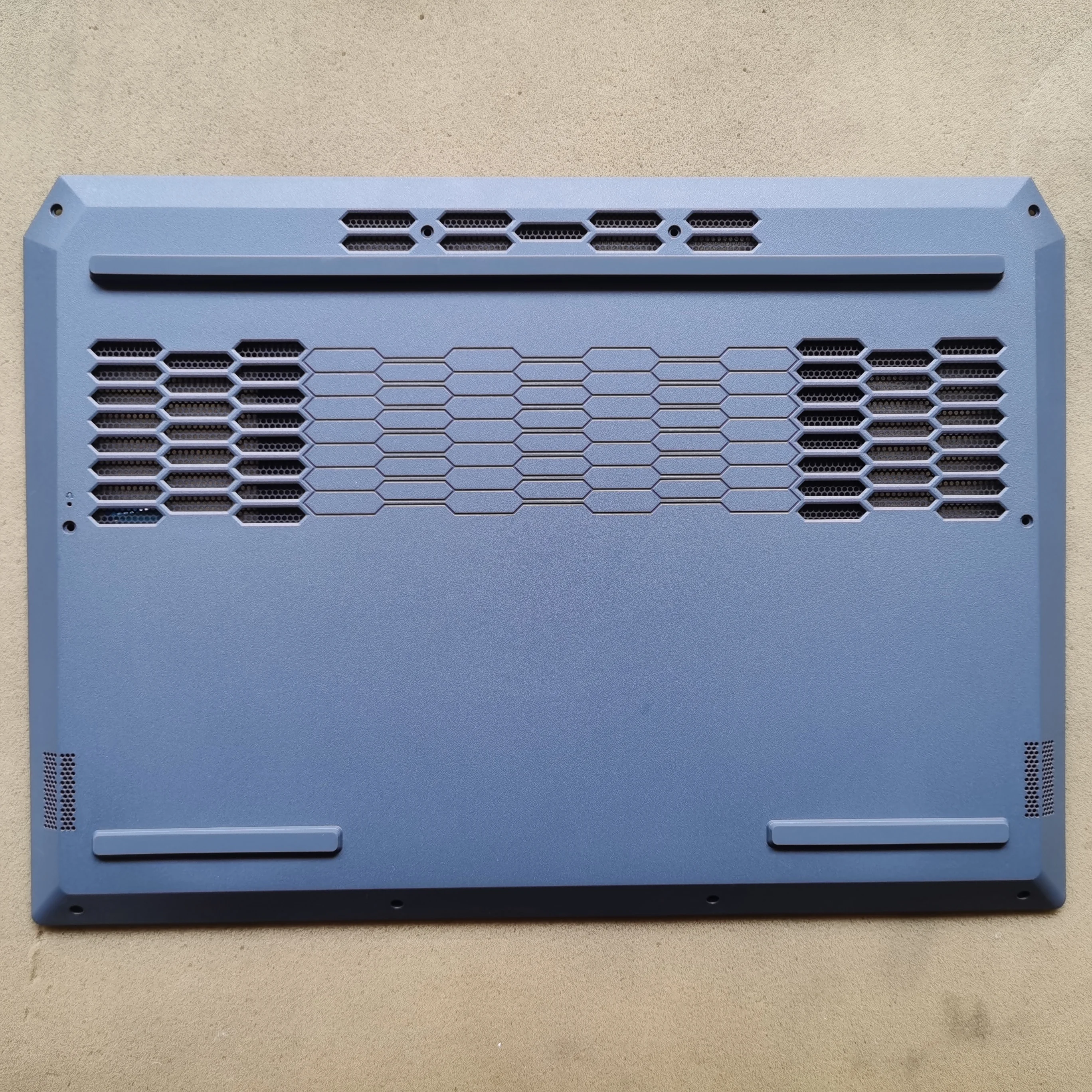 New laptop bottom case cover for lenovo G5000 IRX9 LOQ 15 IAX9 AHP9 2024" Grey
New laptop bottom case cover for lenovo G5000 IRX9 LOQ 15 IAX9 AHP9 2024" Grey