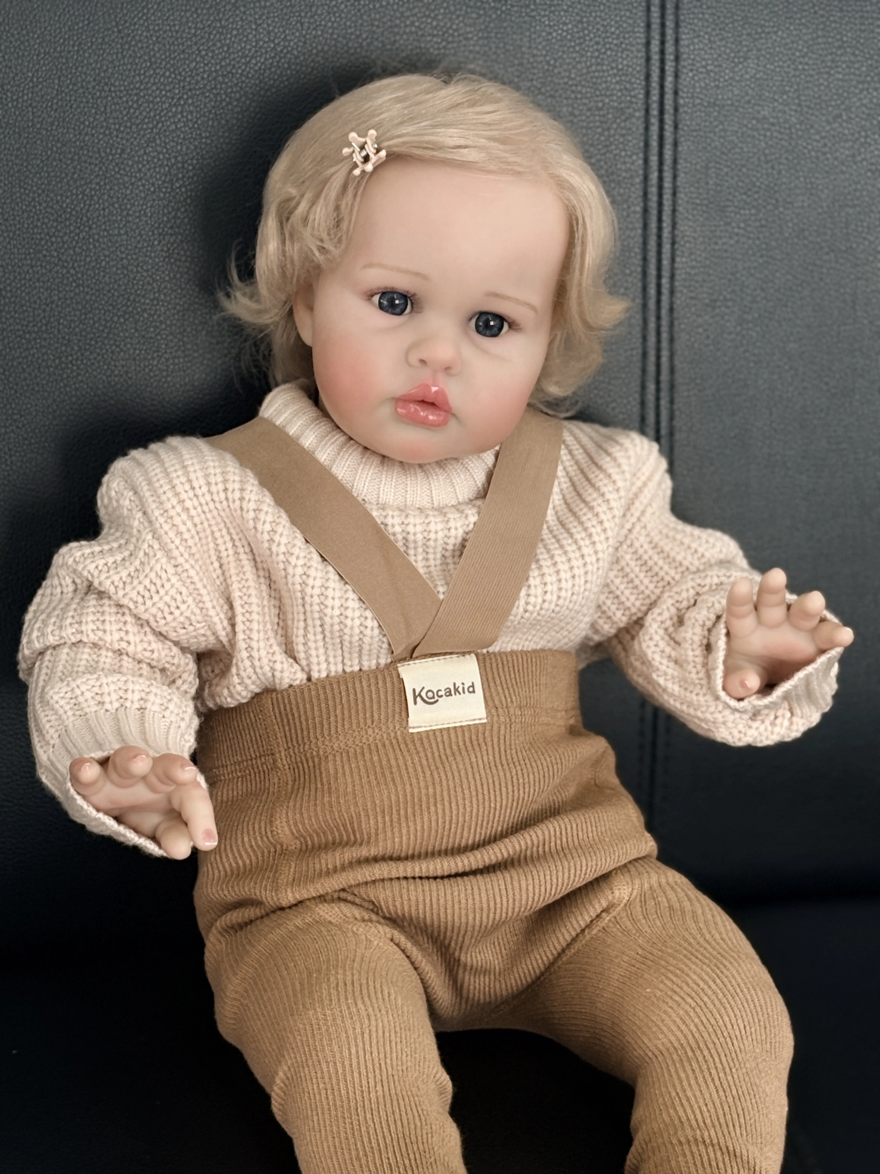 60CM Realistic Reborn Ellie 3D Skin with Visible Veins Hand Root Hair Lifelike Toddler Bebe Collectible Art Doll
60CM Realistic Reborn Ellie 3D Skin with Visible Veins Hand Root Hair Lifelike Toddler Bebe Collectible Art Doll