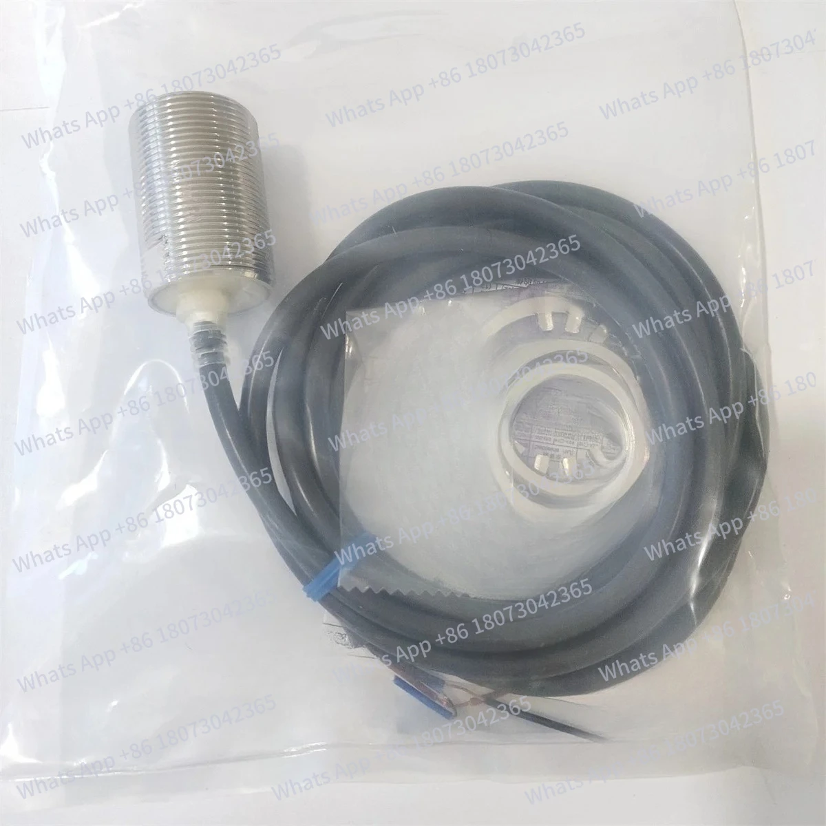 Новый высококачественный датчик приближения E2A-M30KS15-WP-B1 E2A-M30KS15-WP-C1
Новый высококачественный датчик приближения E2A-M30KS15-WP-B1 E2A-M30KS15-WP-C1