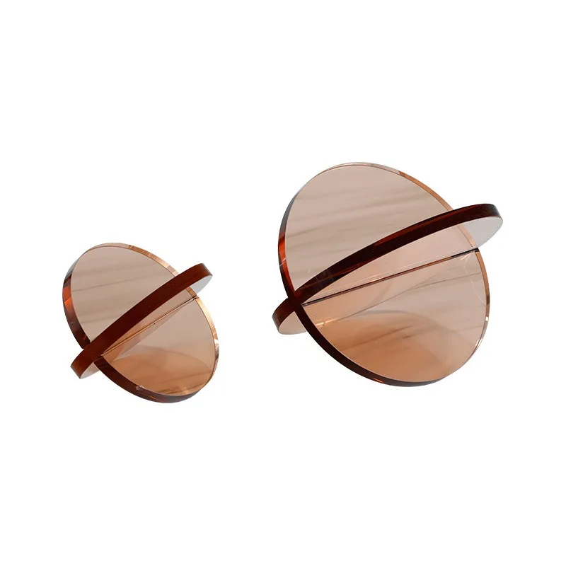 Simple modern light luxury transparent crystal creative ornament designer model room living room desktop decoration
Simple modern light luxury transparent crystal creative ornament designer model room living room desktop decoration