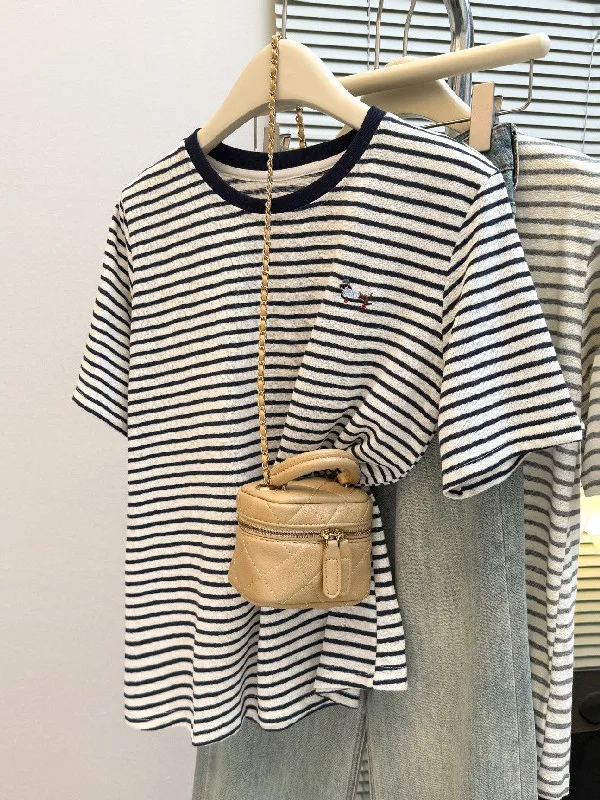 plus Size Women's T-Shirt Short Sleeve Embroidered Loose Striped Half Sleeve Summer Breathable Polyester Casual Top
plus Size Women's T-Shirt Short Sleeve Embroidered Loose Striped Half Sleeve Summer Breathable Polyester Casual Top