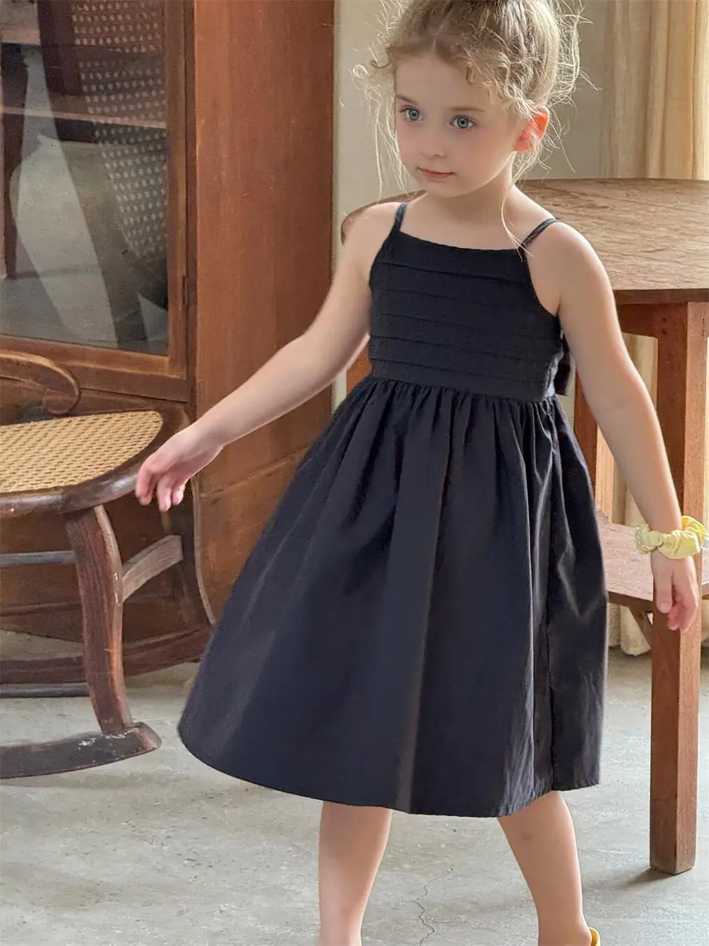Girls Skirt 2025 Spring and Summer New Childrens Wear Korean Style Baby Girls Bow Cute Halter Dress Casual Simple Daily
Girls Skirt 2025 Spring and Summer New Childrens Wear Korean Style Baby Girls Bow Cute Halter Dress Casual Simple Daily