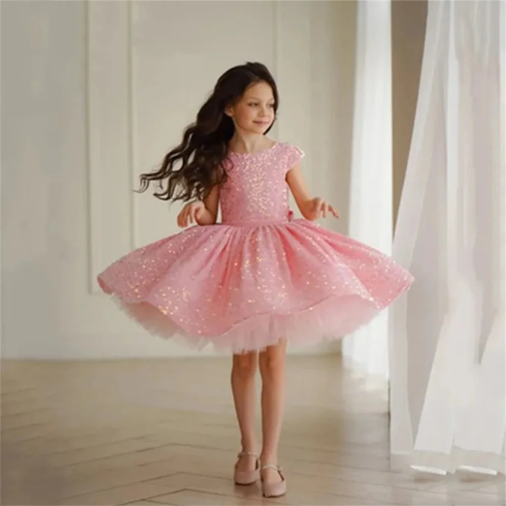 Customized Pink Flower Girl Dress For Wedding Shiny Sequins Knee Length Puffy Backless With Bow Lovely Kids Birthday Party Gown
Customized Pink Flower Girl Dress For Wedding Shiny Sequins Knee Length Puffy Backless With Bow Lovely Kids Birthday Party Gown