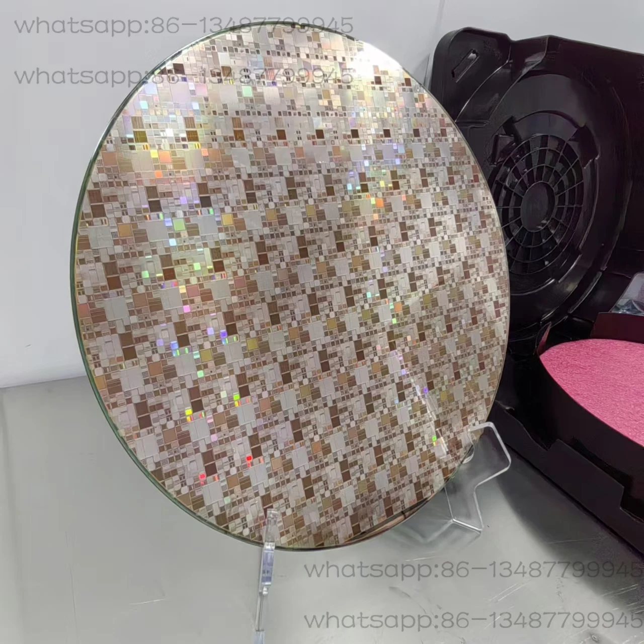 12-Inch Silicon Wafer, Wafer Lithography Wafer Integrated Circuit Semiconductor Wafer Chip IC Exhibition 07
12-Inch Silicon Wafer, Wafer Lithography Wafer Integrated Circuit Semiconductor Wafer Chip IC Exhibition 07