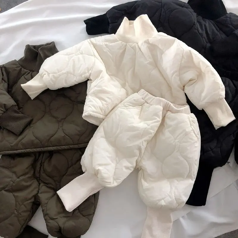 Girls Suits Simple Korean Winter Children Quilted and Fleece Set Small Children Baby Cotton Set Two-piece Set Clothes
Girls Suits Simple Korean Winter Children Quilted and Fleece Set Small Children Baby Cotton Set Two-piece Set Clothes