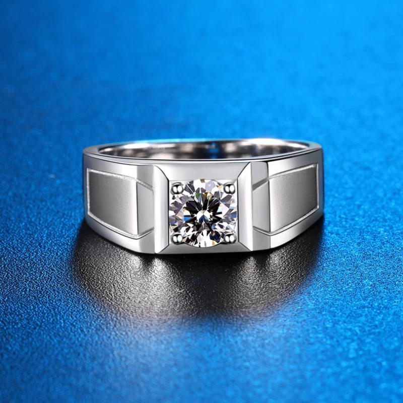 S925 Sterling Silver Male Wedding Ring 0.5-1ct Moissanite Diamond Matte Men's Fine Jewelry White Gold Certificate Drop Shipping
S925 Sterling Silver Male Wedding Ring 0.5-1ct Moissanite Diamond Matte Men's Fine Jewelry White Gold Certificate Drop Shipping
