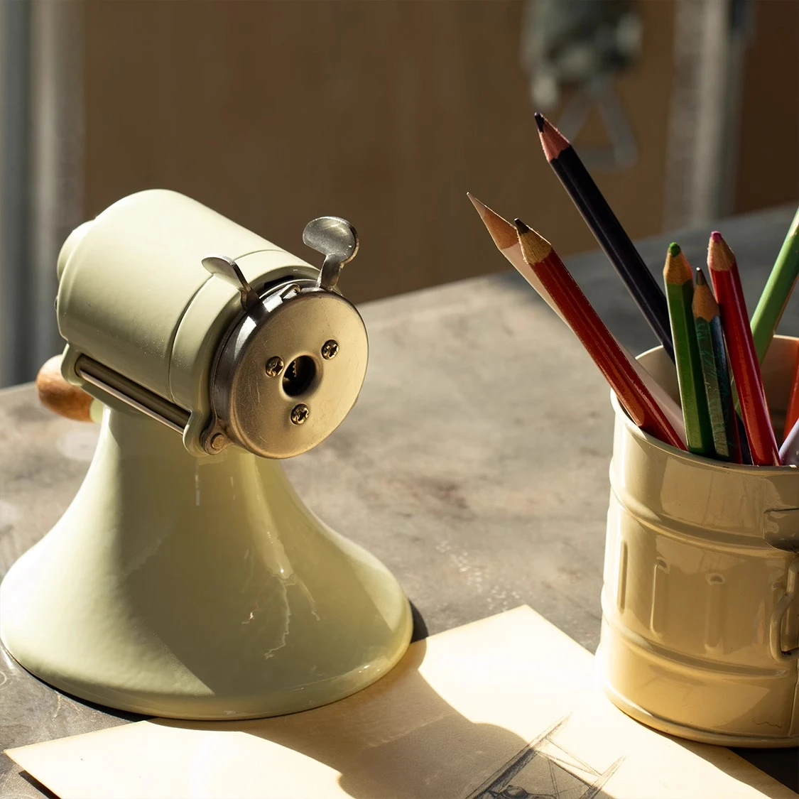 Full Metal Pencil Sharpener, Hand-cranked Pencil Reel, American Retro Minimalist
Full Metal Pencil Sharpener, Hand-cranked Pencil Reel, American Retro Minimalist