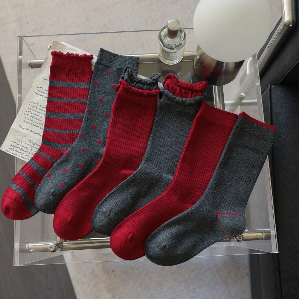 2024 New Women Socks Casual Fashion Striped Red Gray Elastic Long Socks Women Polka Dot Harajuku Retro Cotton Middle-tube Socks
2024 New Women Socks Casual Fashion Striped Red Gray Elastic Long Socks Women Polka Dot Harajuku Retro Cotton Middle-tube Socks
