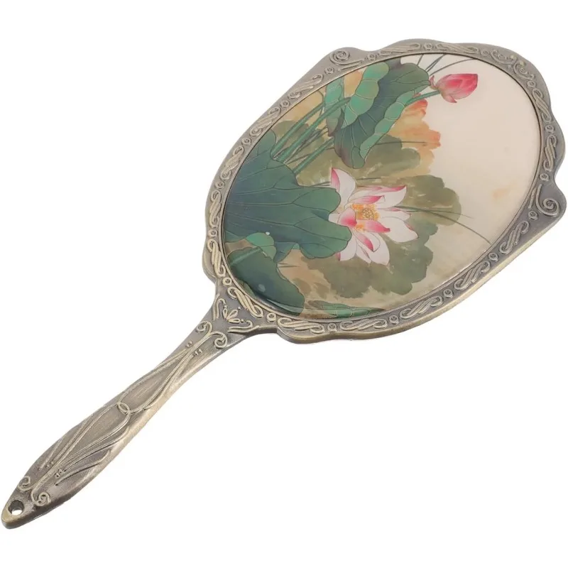Vintage Handheld Metal Makeup Mirror 18X7.8X0.7cm/7.07X3.07X0.25 Inches Portable Hand Mirror for Women Foldable Princess Mirror
Vintage Handheld Metal Makeup Mirror 18X7.8X0.7cm/7.07X3.07X0.25 Inches Portable Hand Mirror for Women Foldable Princess Mirror