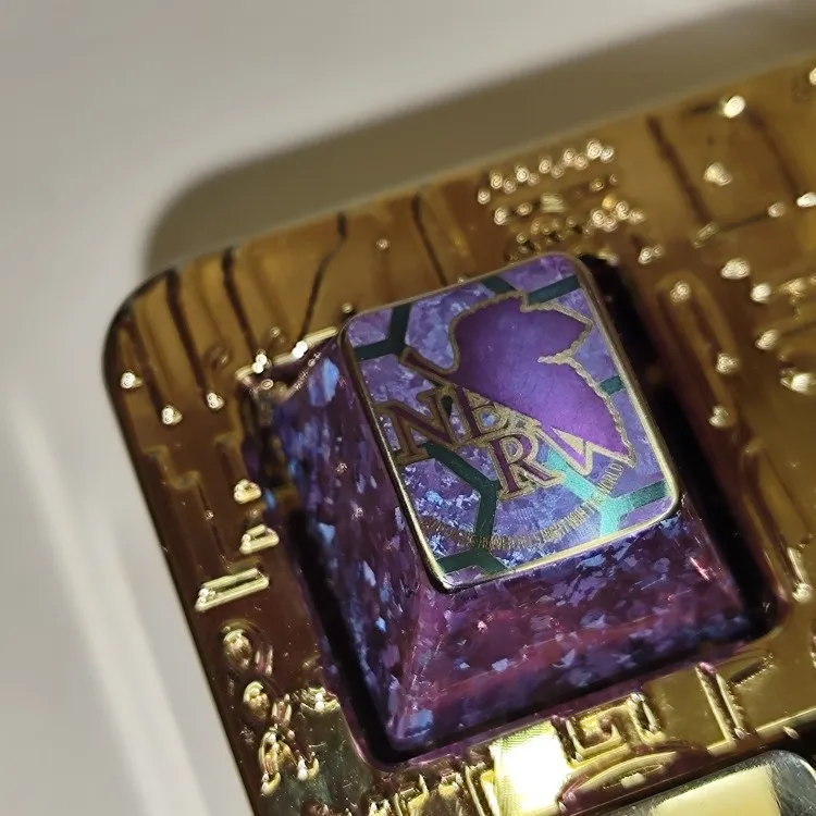 Titanium alloy ice crystal keycap
Titanium alloy ice crystal keycap