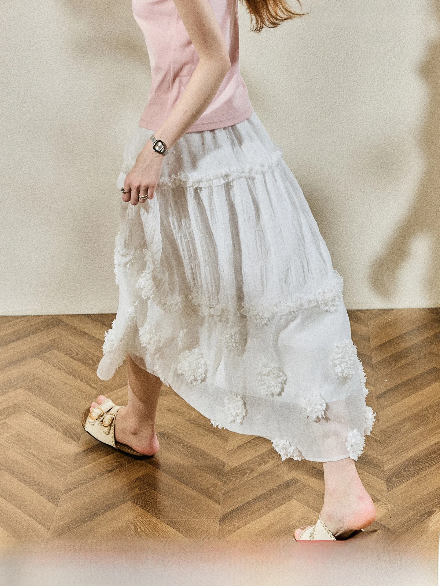 Elegant Fairy Tale Style Cake Skirt High Waist Elastic Waistline Spring Summer Autumn Floral Print Wooden Ear Design
Elegant Fairy Tale Style Cake Skirt High Waist Elastic Waistline Spring Summer Autumn Floral Print Wooden Ear Design