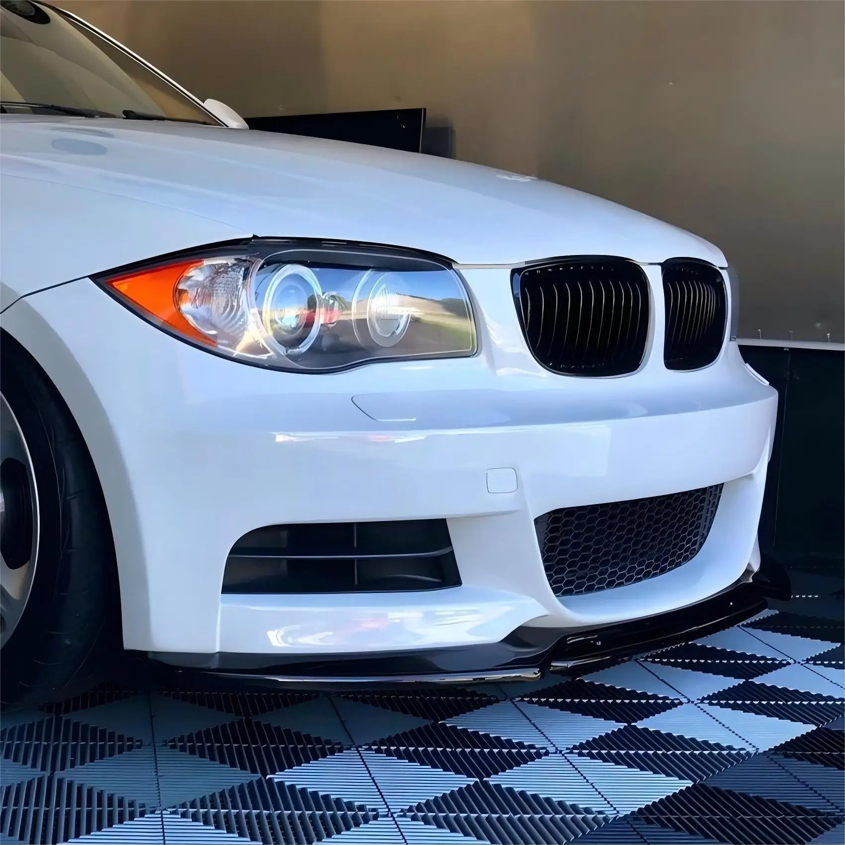For BMW 1 Series E82 E88 M-Sport Coupe/Cabrio 2007-2014 Car Front Bumper Splitter Lip 4Pcs Canard Spoiler Diffuser ABS Body Kits
For BMW 1 Series E82 E88 M-Sport Coupe/Cabrio 2007-2014 Car Front Bumper Splitter Lip 4Pcs Canard Spoiler Diffuser ABS Body Kits