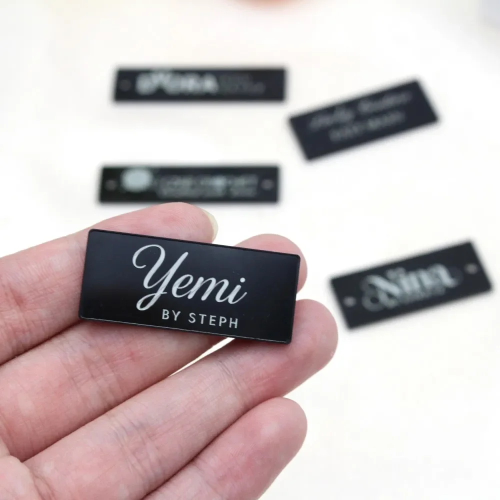 25/50/100pcs Personalized Hand Made Clothe Label Tag Engraved Acrylic Clothing Tags Handmade DIY Bag Sewing Garment Accessories
25/50/100pcs Personalized Hand Made Clothe Label Tag Engraved Acrylic Clothing Tags Handmade DIY Bag Sewing Garment Accessories