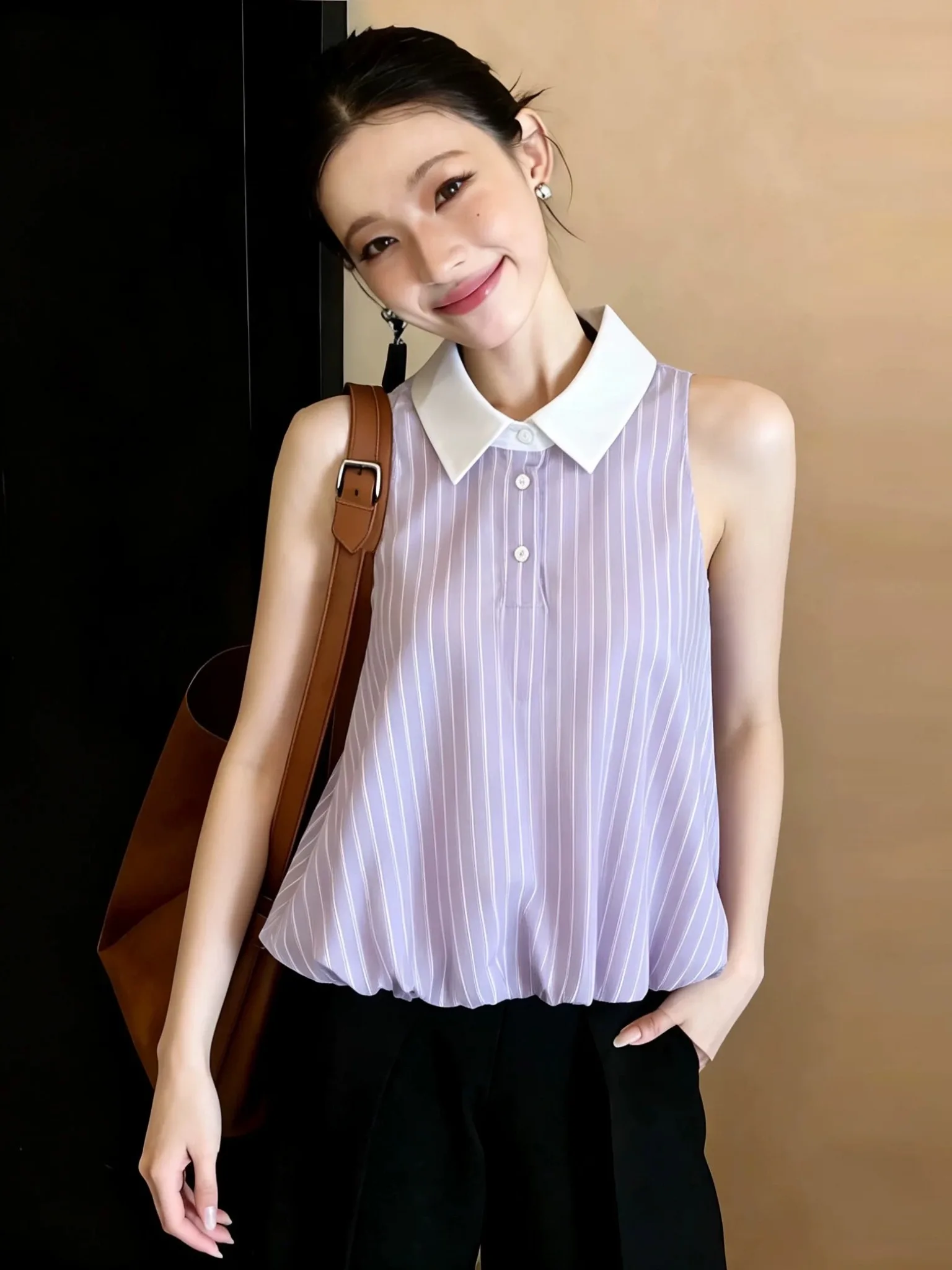 Stylish Women's Striped Shirt Summer New Fashion Sleeveless Top Beautiful Purple Floral Print Loose Fit Commute Style
Stylish Women's Striped Shirt Summer New Fashion Sleeveless Top Beautiful Purple Floral Print Loose Fit Commute Style