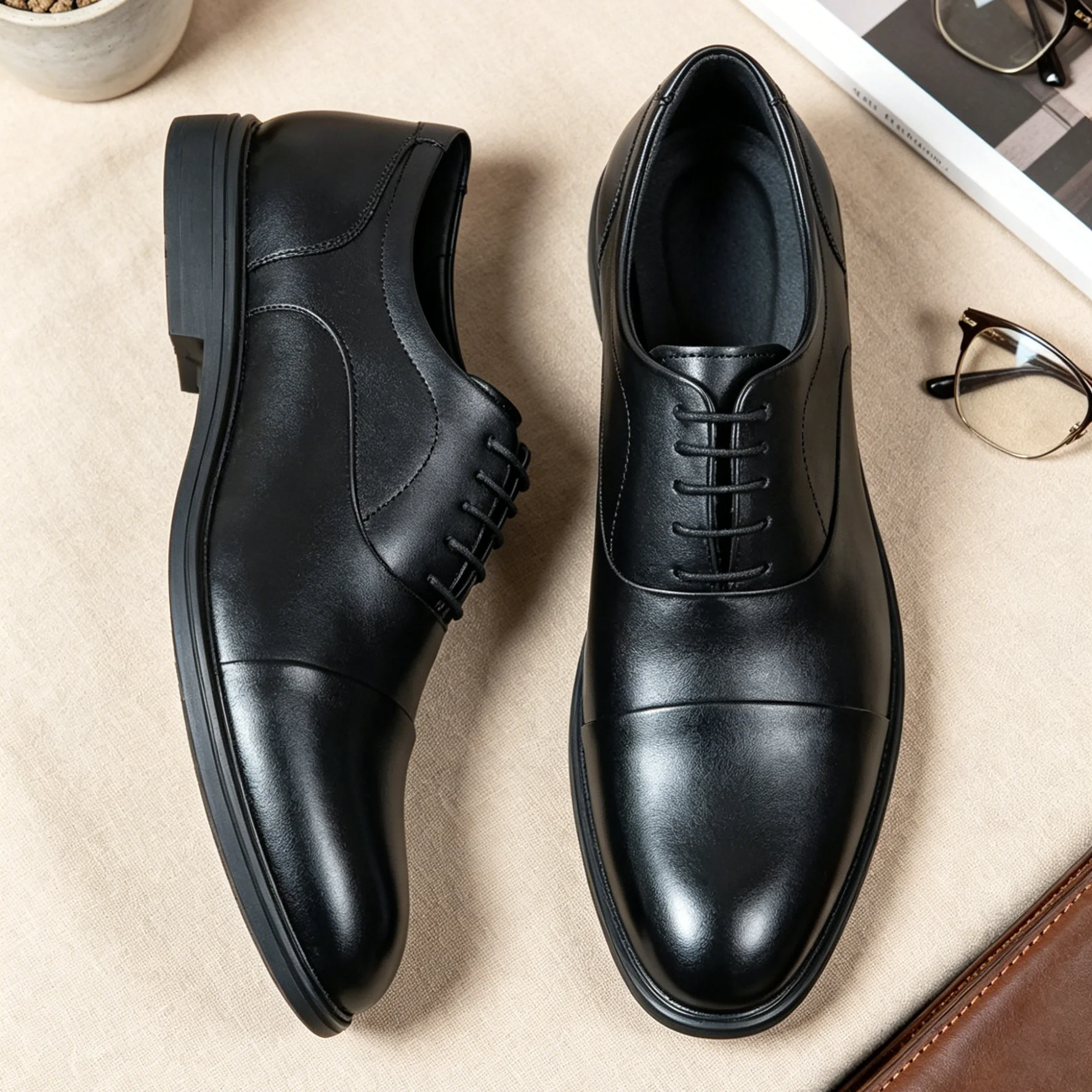 Men Summer PU Round Toe Lace Up Business Formal Dress Shoes Lightweight Anti-Slip Durable For Office Commute Footwear
Men Summer PU Round Toe Lace Up Business Formal Dress Shoes Lightweight Anti-Slip Durable For Office Commute Footwear