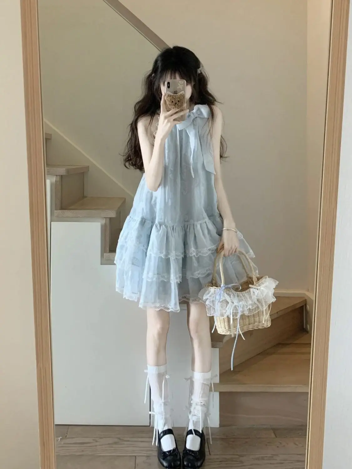 Japan Bow Strap Sleeveless Halterneck Dress For Women Summer Sweet Princess Dress Lace Cake Puffy Skirt
Japan Bow Strap Sleeveless Halterneck Dress For Women Summer Sweet Princess Dress Lace Cake Puffy Skirt