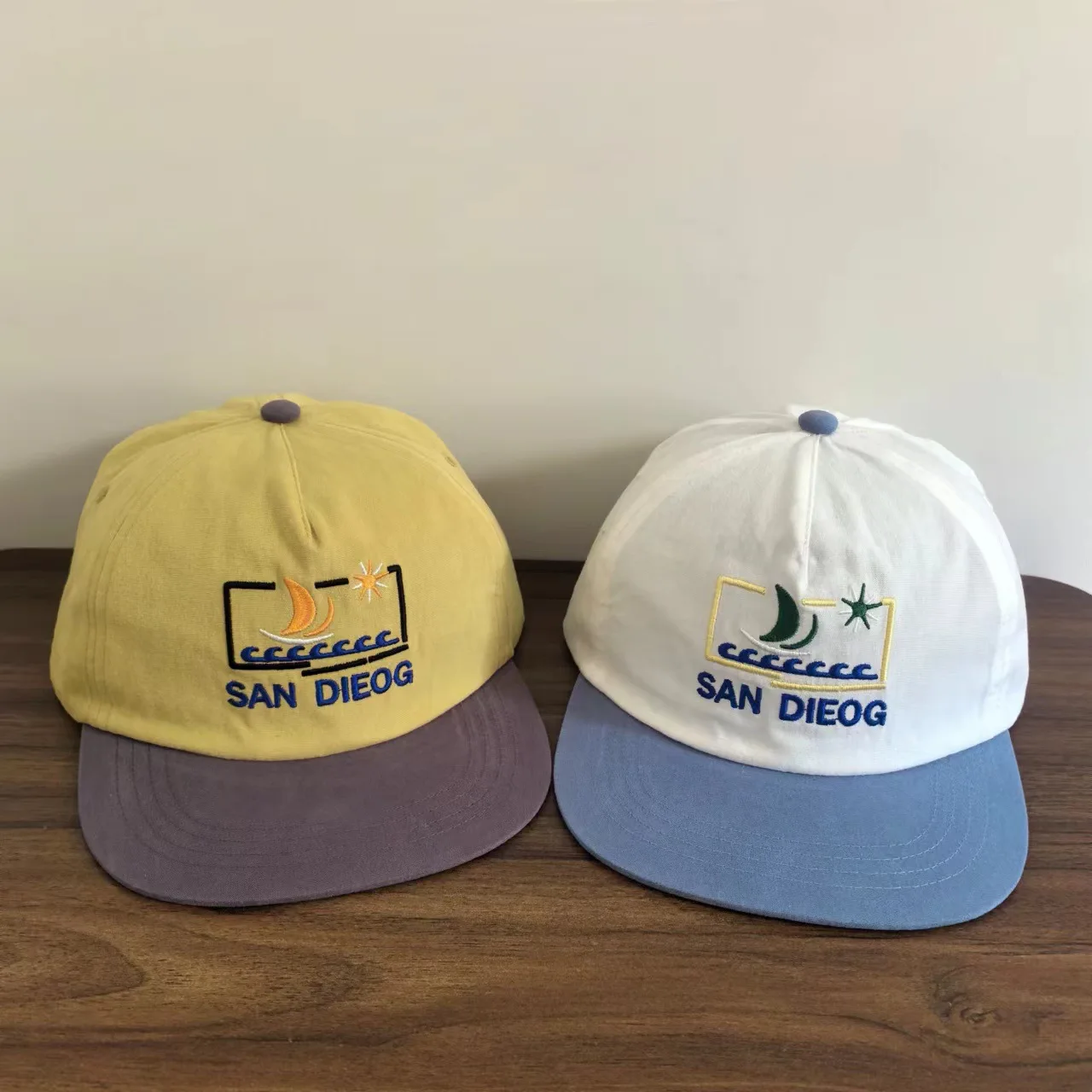 Color Block Embroidery Flat Eaves Cap Children's Street Tide Brand Hip Hop Versatile Baseball Cap New Cover Peaked Cap
Color Block Embroidery Flat Eaves Cap Children's Street Tide Brand Hip Hop Versatile Baseball Cap New Cover Peaked Cap