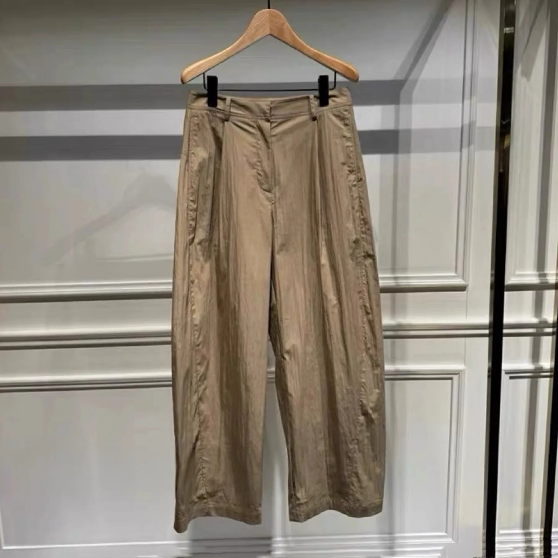 Leather Wide Leg Pants High Waist Knife Versatile Casual Style Commute Spring 2026 Women's Fashion Short Coat
Leather Wide Leg Pants High Waist Knife Versatile Casual Style Commute Spring 2026 Women's Fashion Short Coat