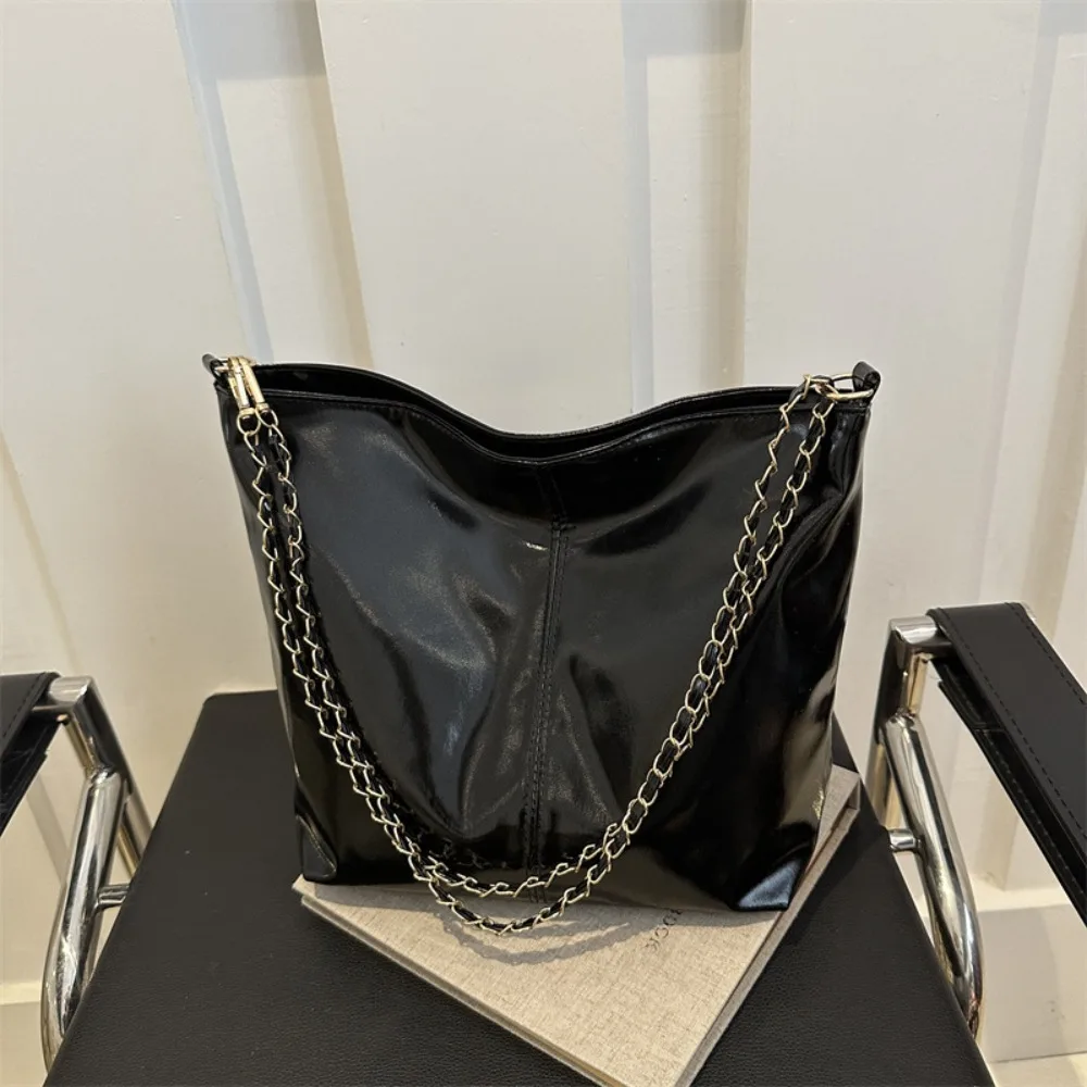 Retro Shiny PU Leather Tote Bag Solid Color Purse Chain Shoulder Bag Shopping Bag Large Capacity Women Handbag Girls
Retro Shiny PU Leather Tote Bag Solid Color Purse Chain Shoulder Bag Shopping Bag Large Capacity Women Handbag Girls