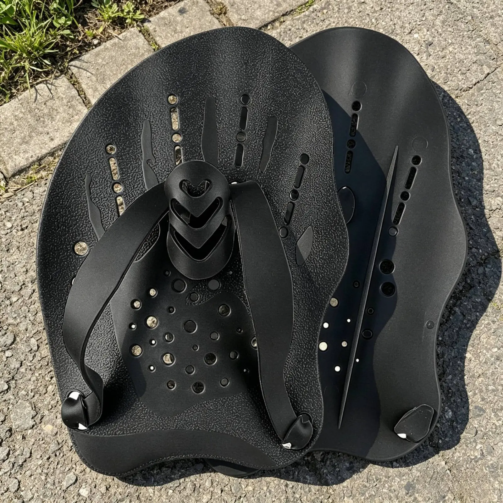 Swimming Hand Paddles Builds Upper Physique Strength Aquatic Training Paddles Webbed Aquatic Gloves Comfortable Fit Webbed
Swimming Hand Paddles Builds Upper Physique Strength Aquatic Training Paddles Webbed Aquatic Gloves Comfortable Fit Webbed