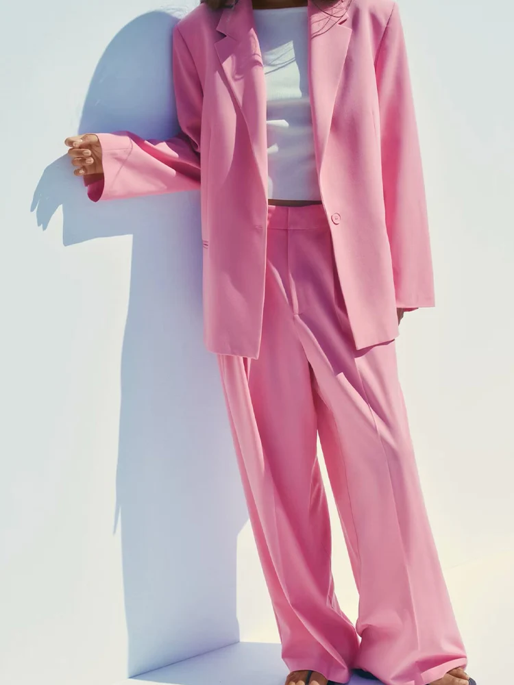 European and American style women's clothing new fashion trend solid color loose suit jacket high waist trousers suit
European and American style women's clothing new fashion trend solid color loose suit jacket high waist trousers suit