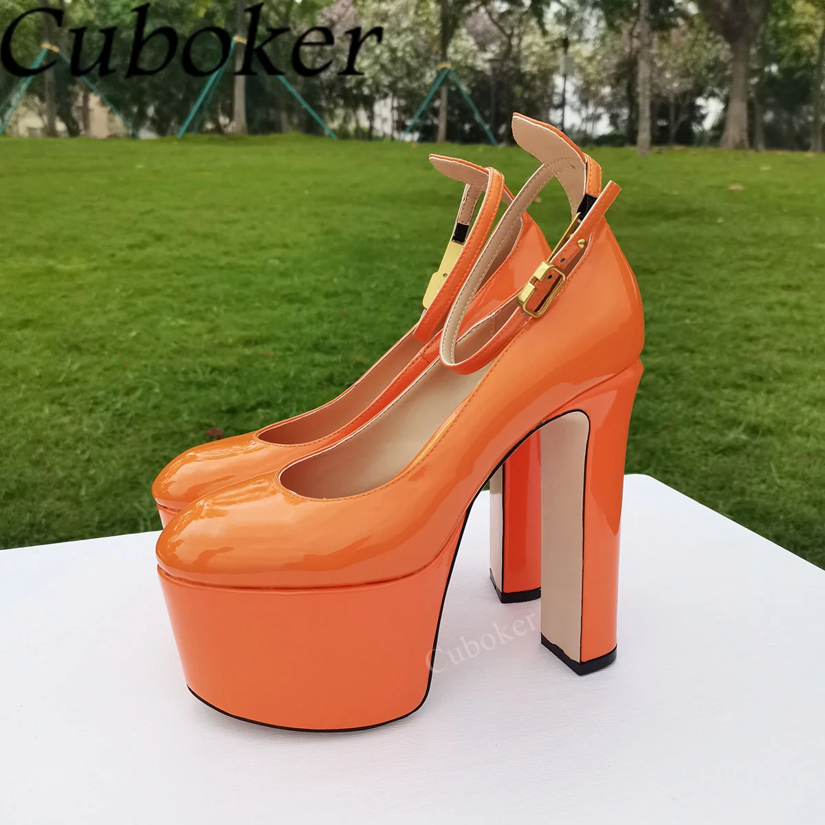 2024 Summer Fashion Super High Heels Platform Sandals Women Brand Designer Ankle Buckle Pumps Sexy Runway Party Shoes Ladies
2024 Summer Fashion Super High Heels Platform Sandals Women Brand Designer Ankle Buckle Pumps Sexy Runway Party Shoes Ladies