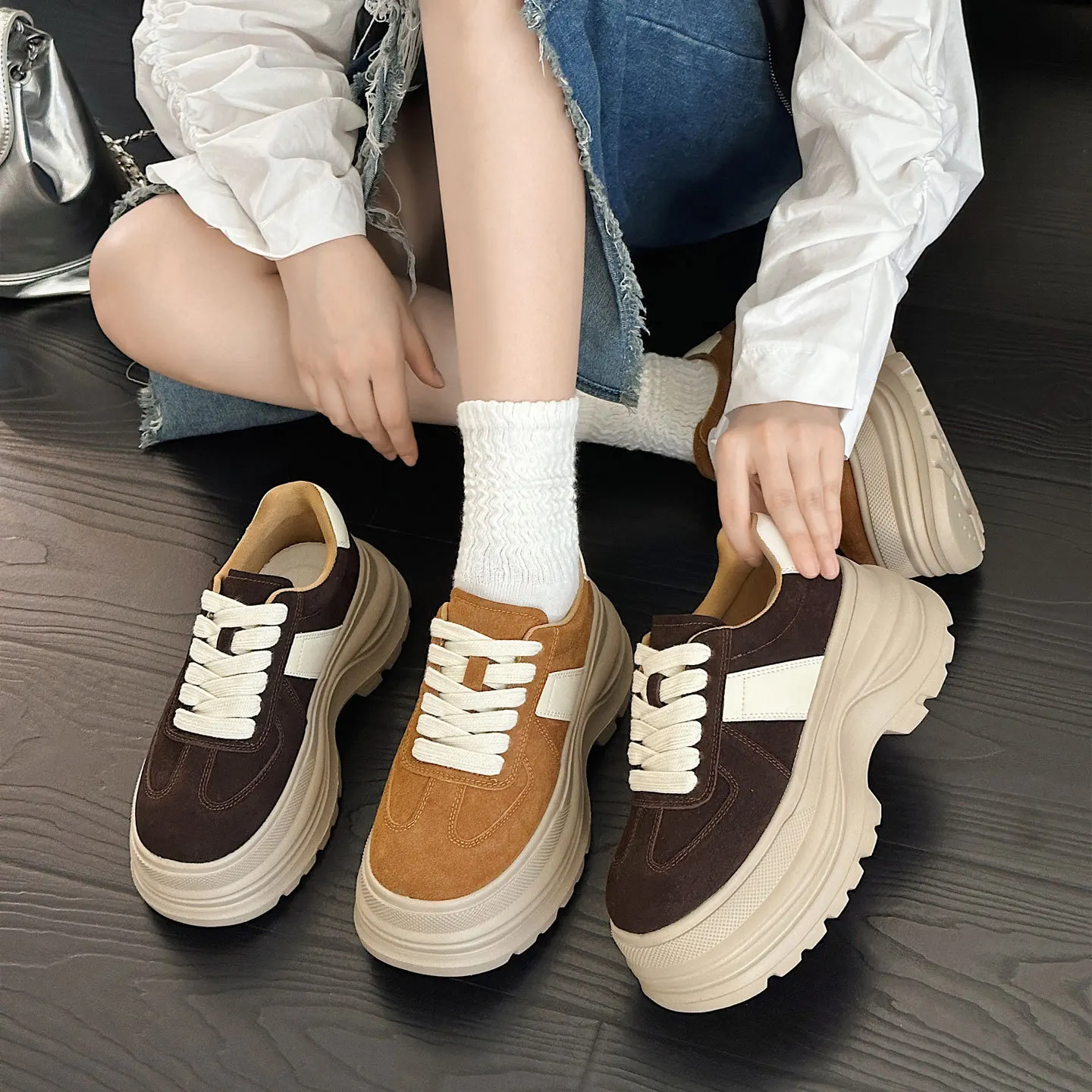 Thick soled sponge cake shoes for women 2026 Spring and Autumn new versatile fashion sports shoes trend
Thick soled sponge cake shoes for women 2026 Spring and Autumn new versatile fashion sports shoes trend