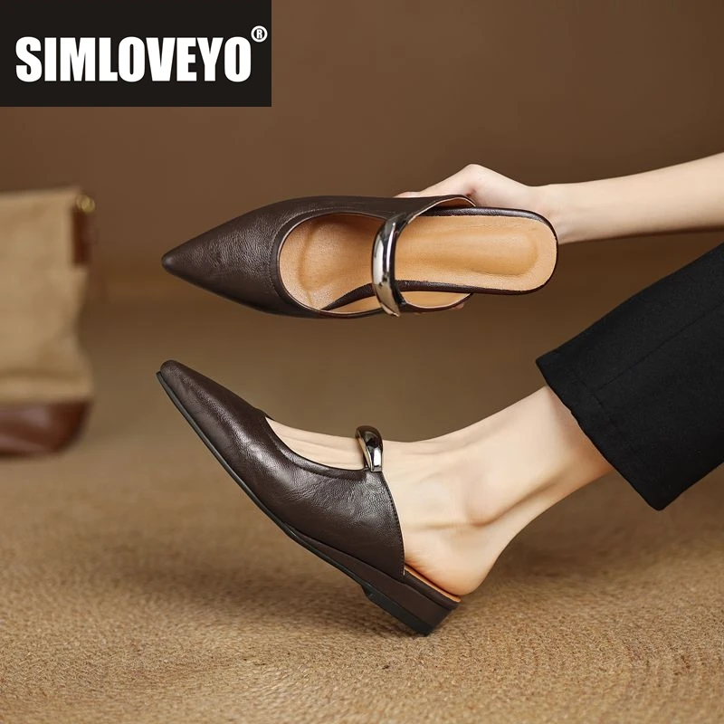SIMLOVEYO Fashion Women Sandals Pointed Toe Flats Slip On Mules Metal Decoration Large Size 41 42 43 US12 Soft Dating Summer Sho
SIMLOVEYO Fashion Women Sandals Pointed Toe Flats Slip On Mules Metal Decoration Large Size 41 42 43 US12 Soft Dating Summer Sho