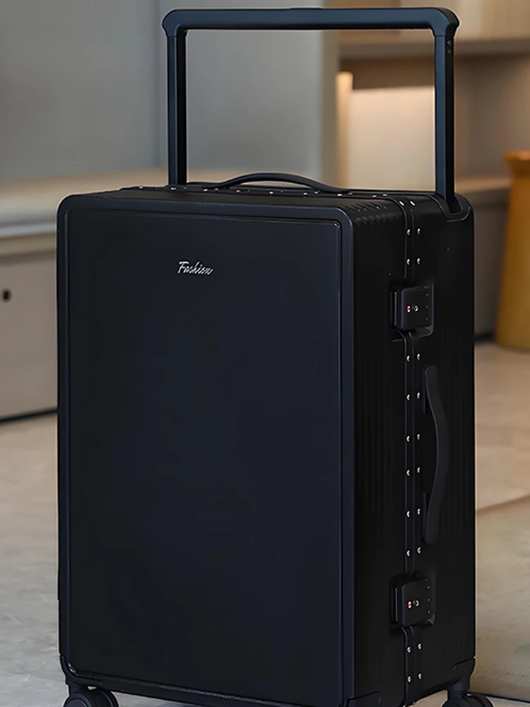 Прочный чемодан на колесиках с утолщенной алюминиевой рамой, бесшумными колесами, для путешествий, студенческая сумка для молодежи, модный тренд
Прочный чемодан на колесиках с утолщенной алюминиевой рамой, бесшумными колесами, для путешествий, студенческая сумка для молодежи, модный тренд