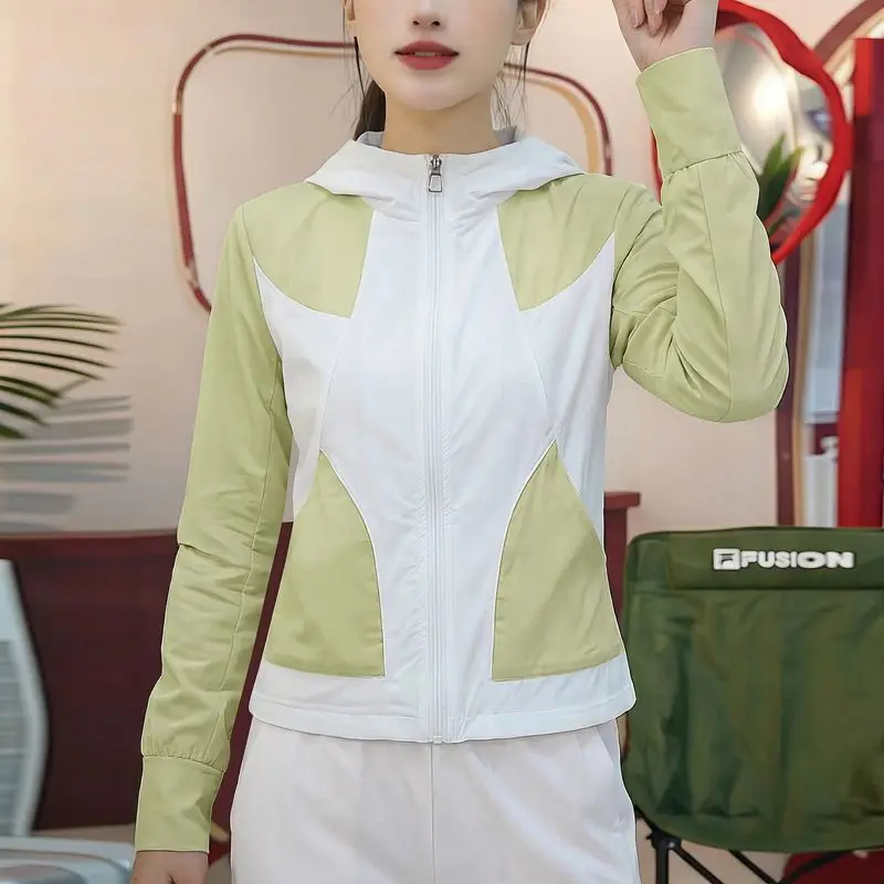 Summer New Women Sunscreen Coat 2026 Short Hooded Sun-Protective Clothing Jacket UV Breathable Outcoat Color Matching Ladies Top
Summer New Women Sunscreen Coat 2026 Short Hooded Sun-Protective Clothing Jacket UV Breathable Outcoat Color Matching Ladies Top