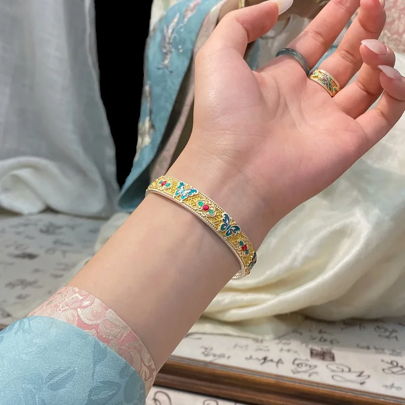 Chinese Style Bangle Colorful Butterfly Flower Bracelet Open Adjustable Size For Women Charm Golden Jewelry
Chinese Style Bangle Colorful Butterfly Flower Bracelet Open Adjustable Size For Women Charm Golden Jewelry 