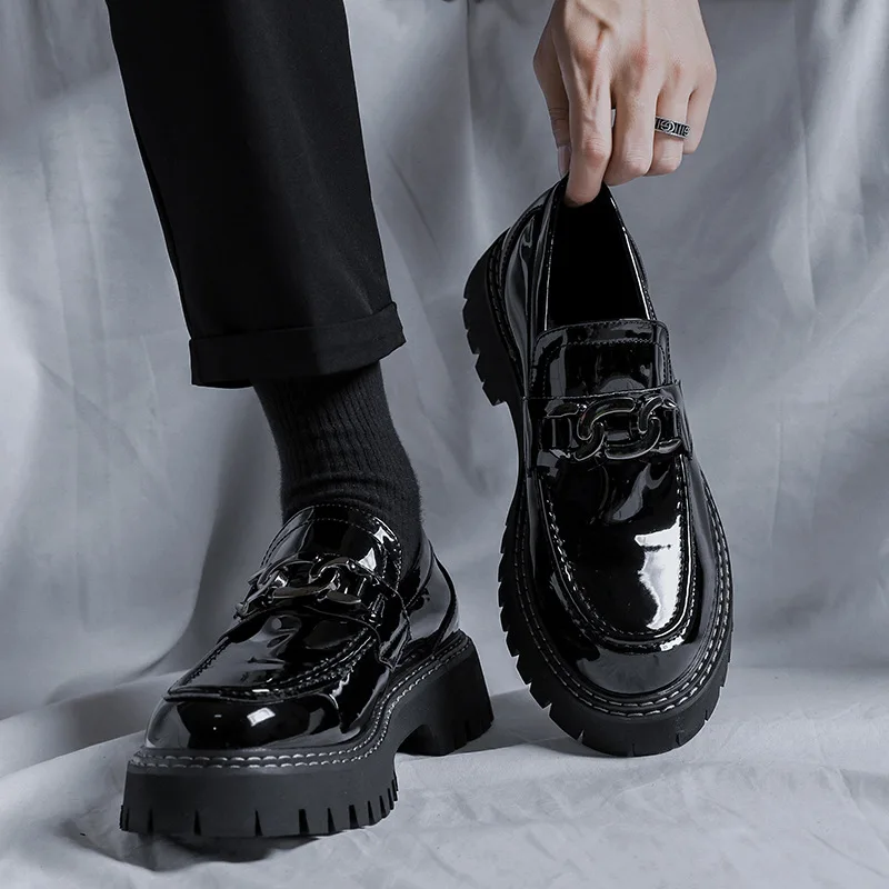 men fashion patent leather shoes slip-on oxfords shoe wedding party dress breathable platform loafers black red sneakers zapatos
men fashion patent leather shoes slip-on oxfords shoe wedding party dress breathable platform loafers black red sneakers zapatos