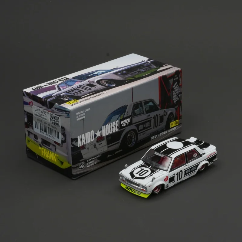 MINIGT KHMG176 IN STOCK 1:64 DATSUN 510 Street Team XMM V1 Openable Hood Diecast Diorama Car Model Collection Toys 
MINIGT KHMG176 IN STOCK 1:64 DATSUN 510 Street Team XMM V1 Openable Hood Diecast Diorama Car Model Collection Toys