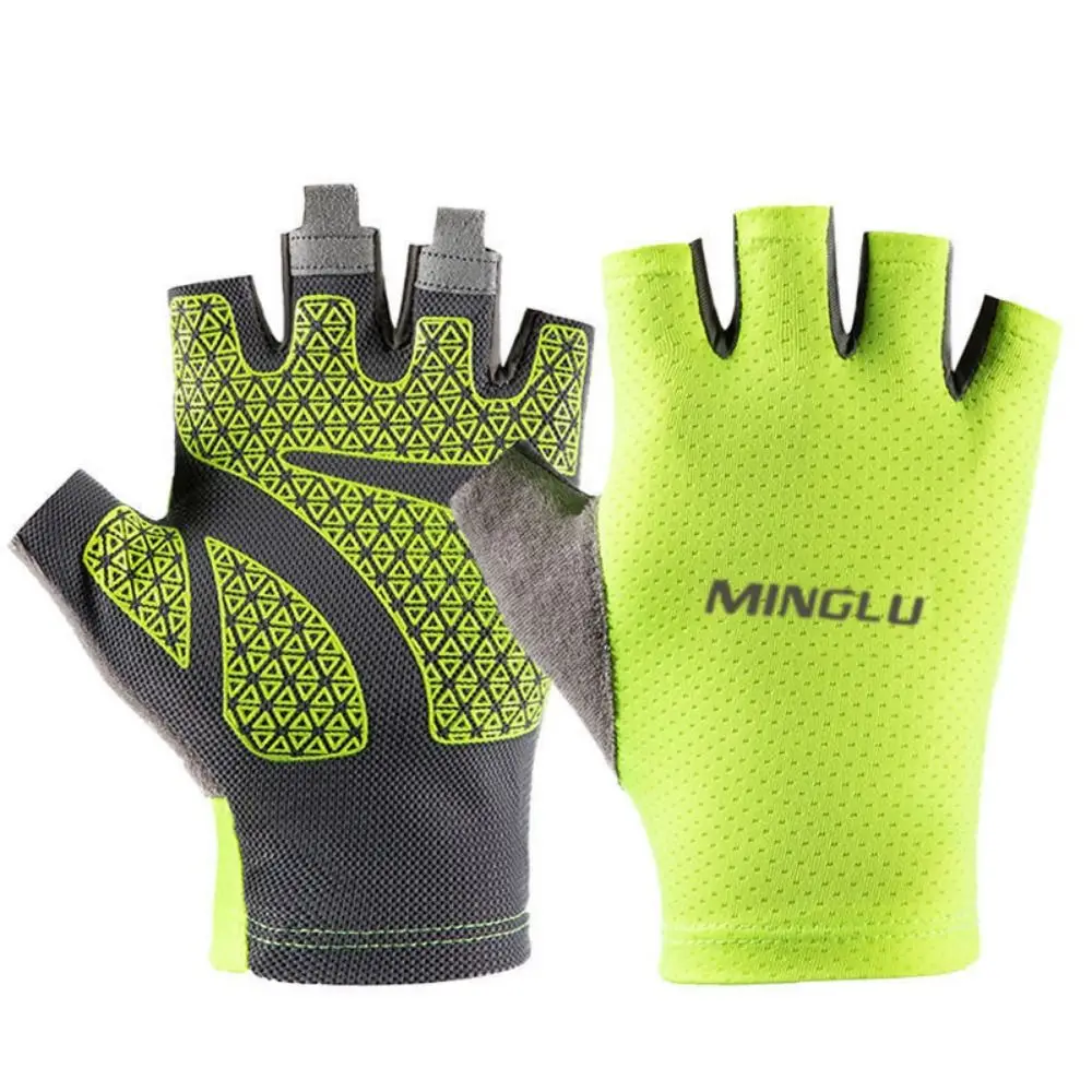 1 Pair Light Weight Half Finger Cycling Gloves Anti-Slip Shock-Absorbing Fitness Fingerless Gloves Protective Padded
1 Pair Light Weight Half Finger Cycling Gloves Anti-Slip Shock-Absorbing Fitness Fingerless Gloves Protective Padded