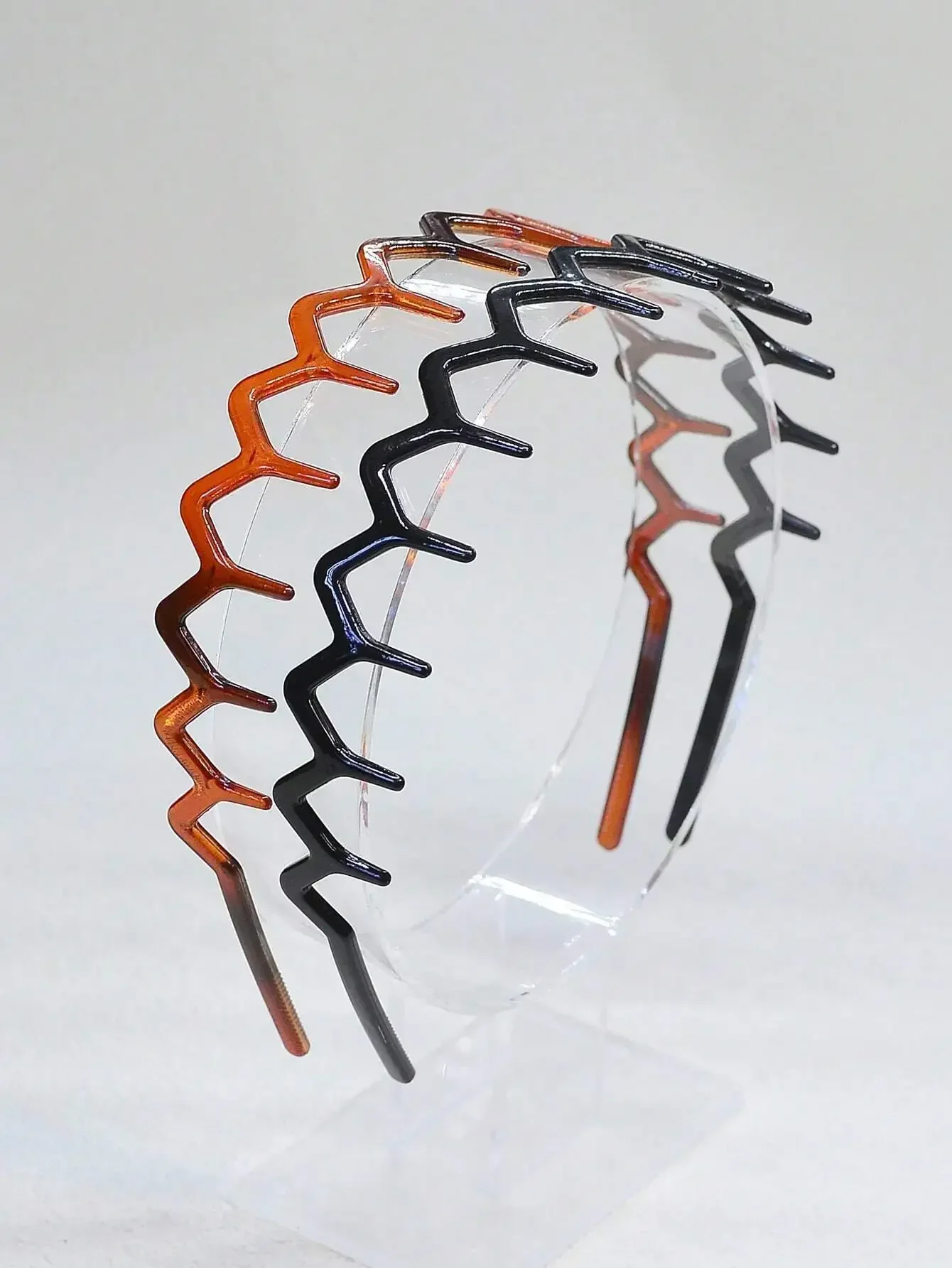 2pcs Women's Wavy Zigzag Plastic Headband Hair Hoop Accessory
2pcs Women's Wavy Zigzag Plastic Headband Hair Hoop Accessory