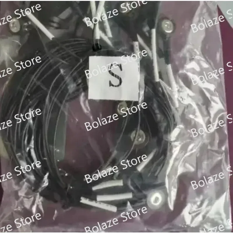 Connecte Wire and Battery Suitable for Fitness Clothes and Train Clothes
Connecte Wire and Battery Suitable for Fitness Clothes and Train Clothes