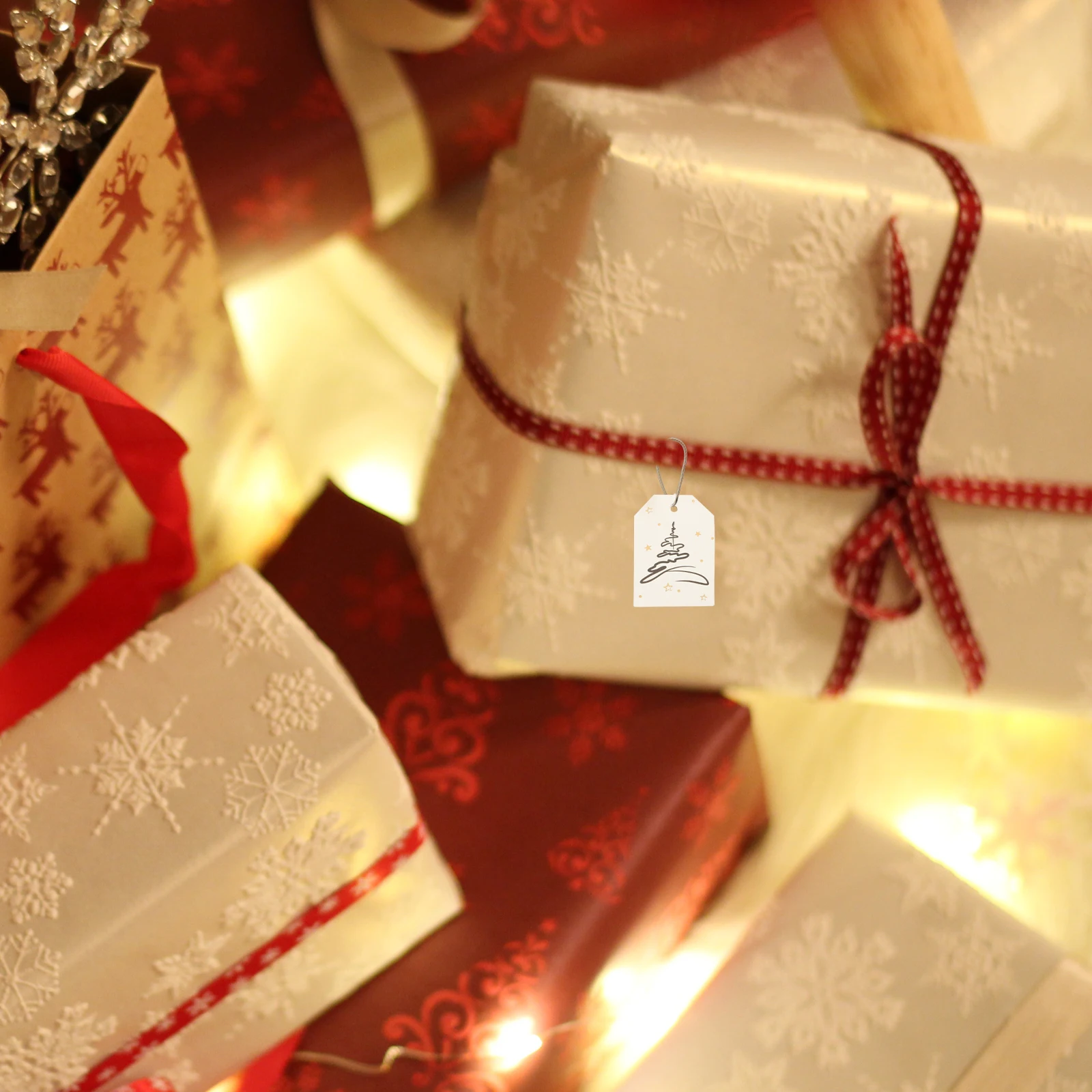 200 Pcs Listing Christmas Card Merry Tag Xmas Party Supplies Paper Holiday Tags 
200 Pcs Listing Christmas Card Merry Tag Xmas Party Supplies Paper Holiday Tags