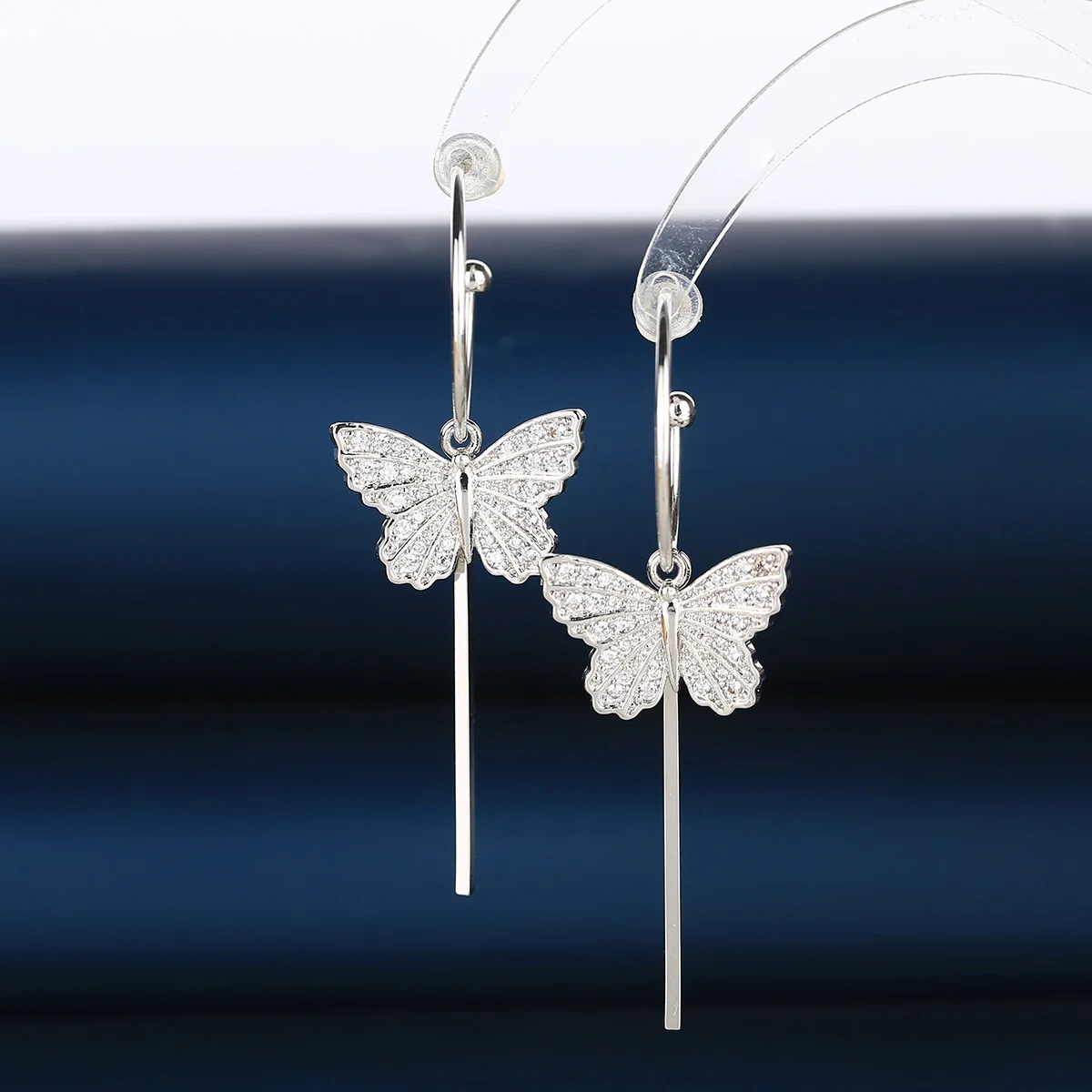 925 Silver Needle Luxury Butterfly Hoop Drop Earrings, Elegant Bridal Wedding Jewelry Gift for Women
925 Silver Needle Luxury Butterfly Hoop Drop Earrings, Elegant Bridal Wedding Jewelry Gift for Women