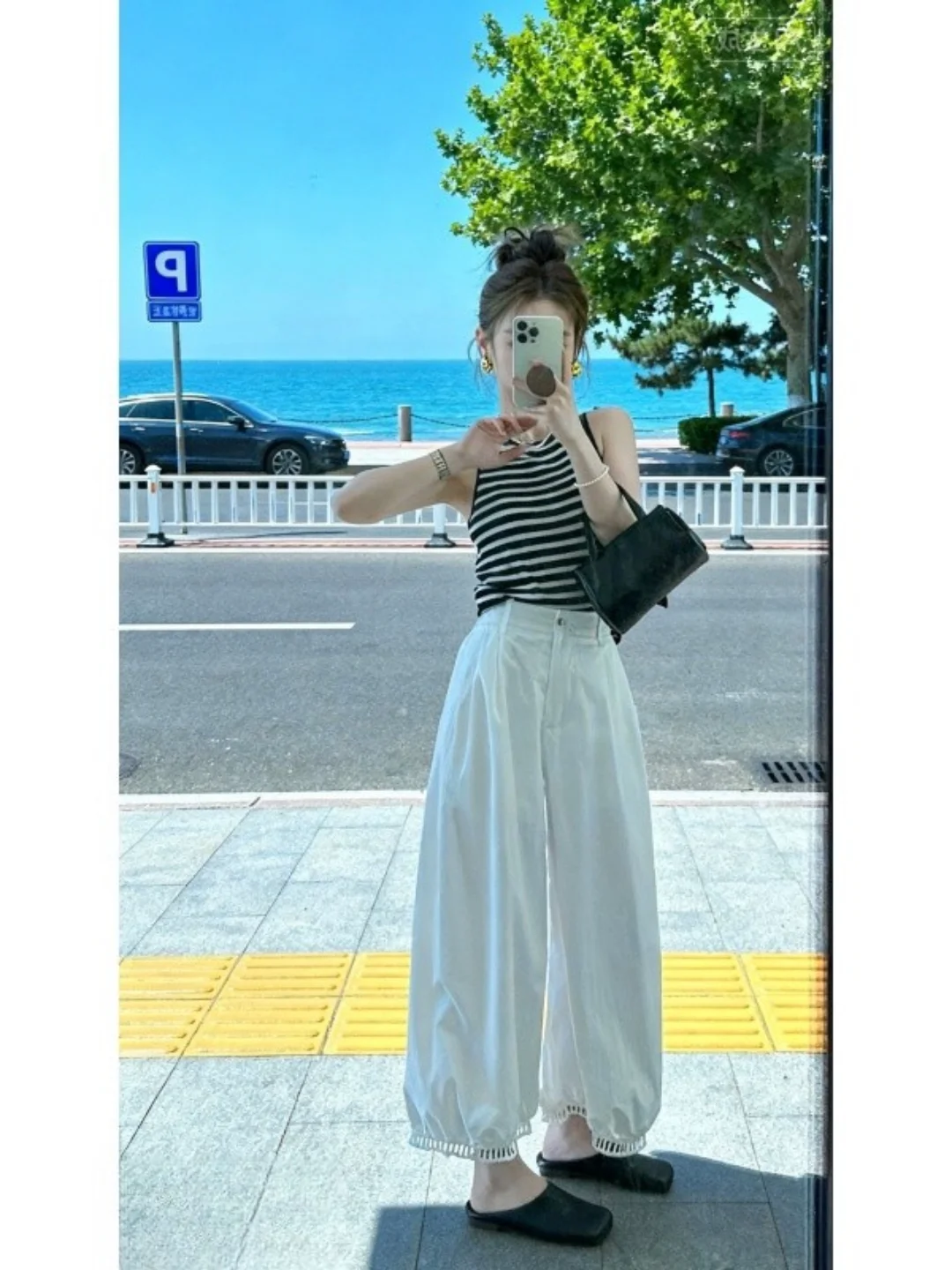 Ladies Summer New Style Loose Stripe Vest And Wide Leg Pants Two Piece Set Korean Lazy Fashion plus Size High Waist Trousers
Ladies Summer New Style Loose Stripe Vest And Wide Leg Pants Two Piece Set Korean Lazy Fashion plus Size High Waist Trousers