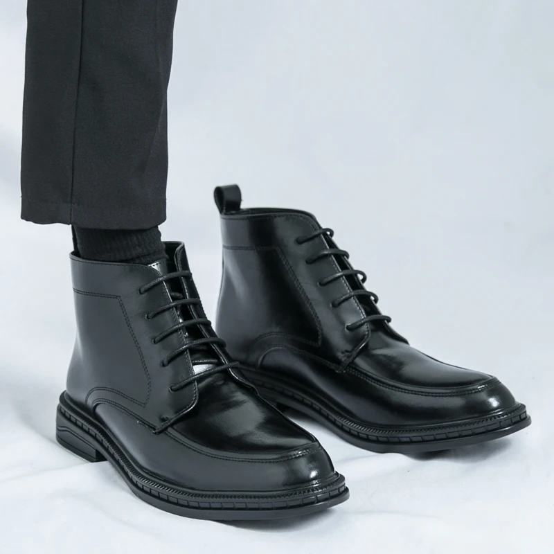 Men's casual high top leather shoes Classic autumn and winter styles Business or adult suit shoes dress High quality luxury
Men's casual high top leather shoes Classic autumn and winter styles Business or adult suit shoes dress High quality luxury