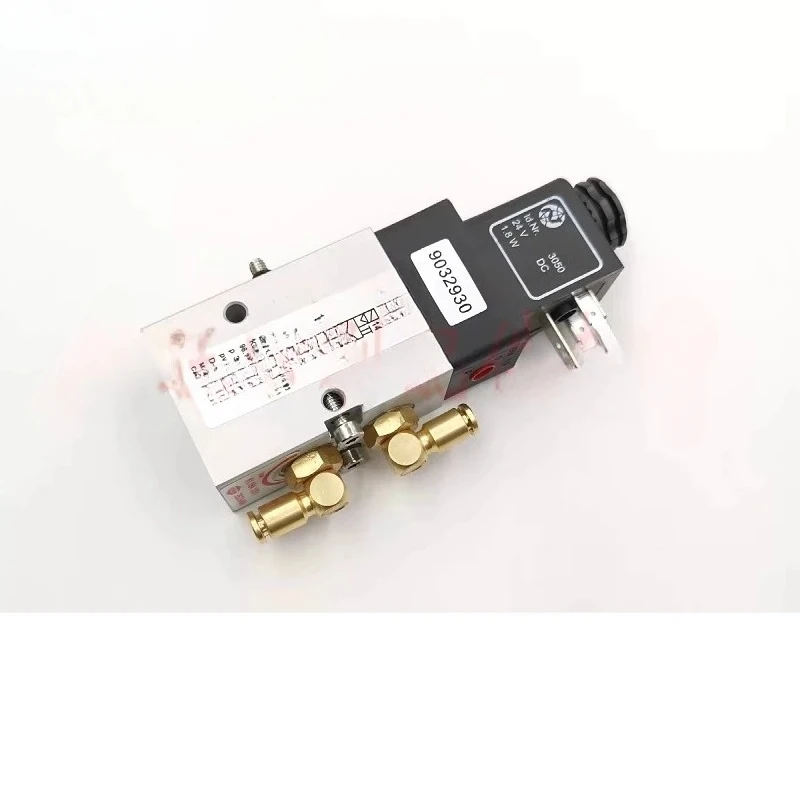 102 printing machine solenoid valve 61.184.1051 accessories 98.184.1051/S9.184.1051
102 printing machine solenoid valve 61.184.1051 accessories 98.184.1051/S9.184.1051