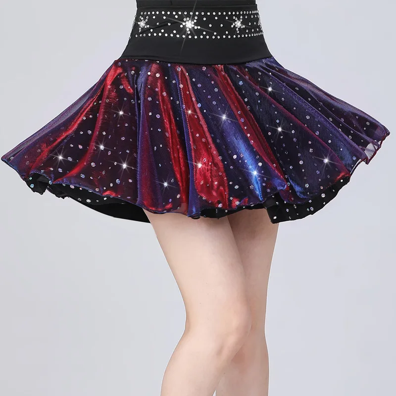 2026 Latin Dance Costume New Symphony Hot Diamond Short Skirt Three Steps on The Dance Skirt Performance Costume Jitba Cha Dance
2026 Latin Dance Costume New Symphony Hot Diamond Short Skirt Three Steps on The Dance Skirt Performance Costume Jitba Cha Dance