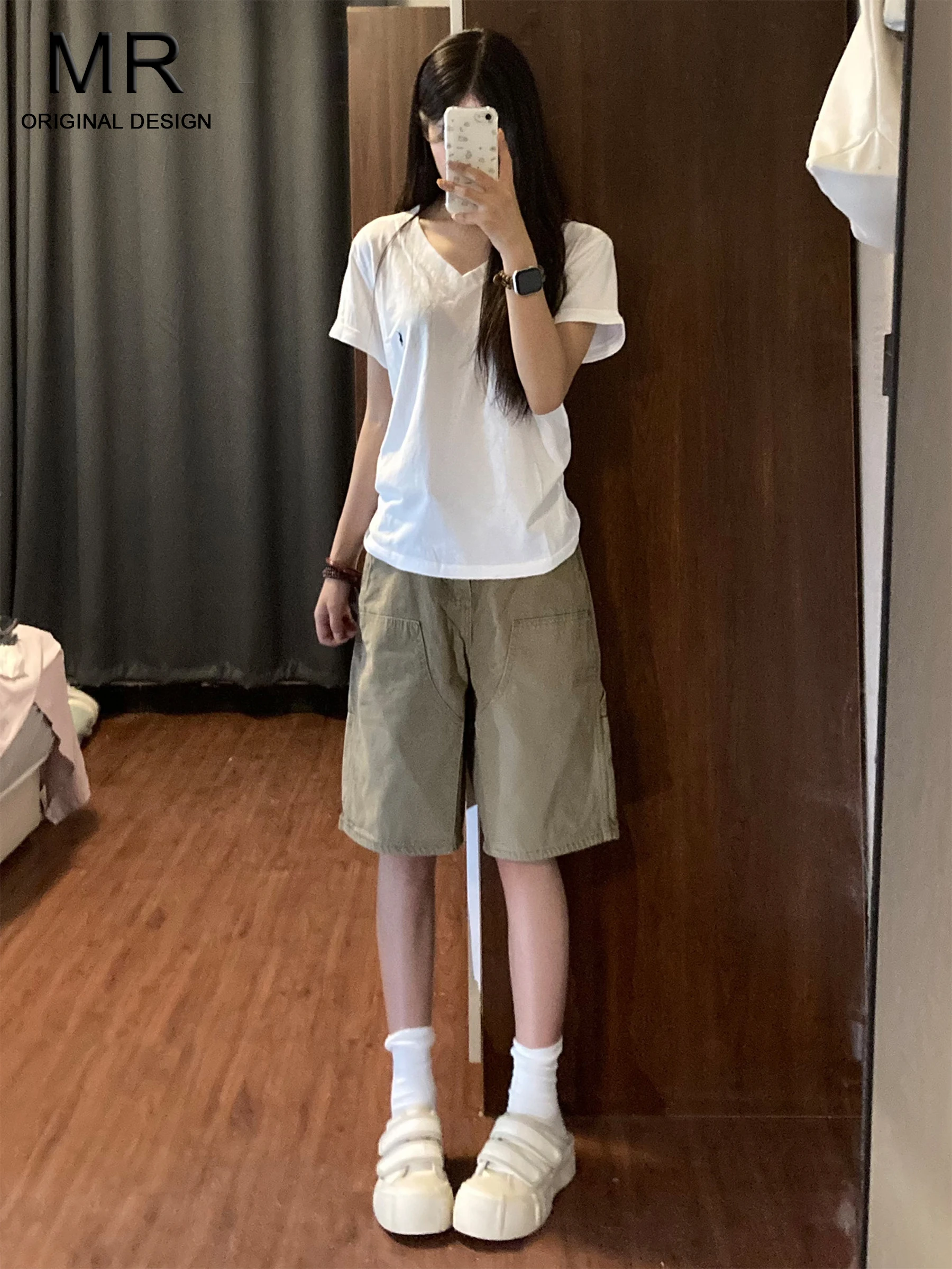 American Style Khaki Straight Leg Jeans Women's Five-Point Pants Summer Loose Slimming Workwear High Waist Casual Jeans
American Style Khaki Straight Leg Jeans Women's Five-Point Pants Summer Loose Slimming Workwear High Waist Casual Jeans