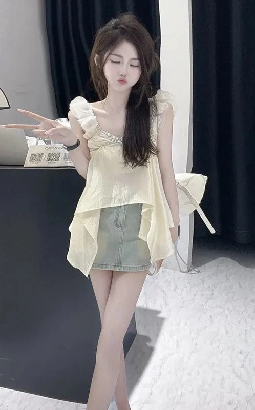 Womens Two Peice Sets Summer New High-end Temperature Designed Niche Slim Suspender Skirt with Versatile Retro Denim Skirt
Womens Two Peice Sets Summer New High-end Temperature Designed Niche Slim Suspender Skirt with Versatile Retro Denim Skirt