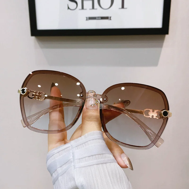 Sunglasses New Women's Sunglasses Ins Korean Edition Network Red TikTok Audio Tape Goods Fashion SunclassesG Home
Sunglasses New Women's Sunglasses Ins Korean Edition Network Red TikTok Audio Tape Goods Fashion SunclassesG Home