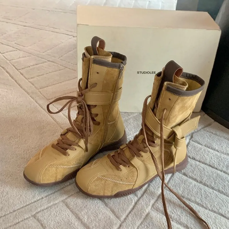 Women's High Top Boxing Boots 2026 New Retro Suede Ankle Boots Ladies Non-slip Platform Sneakers Streetwear Fashion Casual Shoes
Women's High Top Boxing Boots 2026 New Retro Suede Ankle Boots Ladies Non-slip Platform Sneakers Streetwear Fashion Casual Shoes