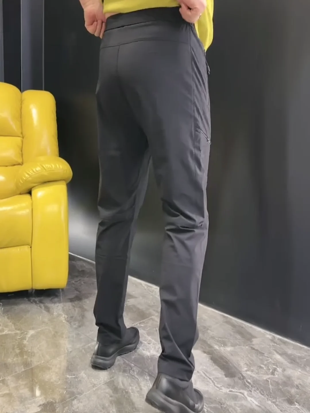 Модные уличные брюки Softshell для активного отдыха, быстросохнущие, весенне-осенние, повседневные, приталенные, прямого кроя, антибактериальные, молодежные, трендовые
Модные уличные брюки Softshell для активного отдыха, быстросохнущие, весенне-осенние, повседневные, приталенные, прямого кроя, антибактериальные, молодежные, трендовые